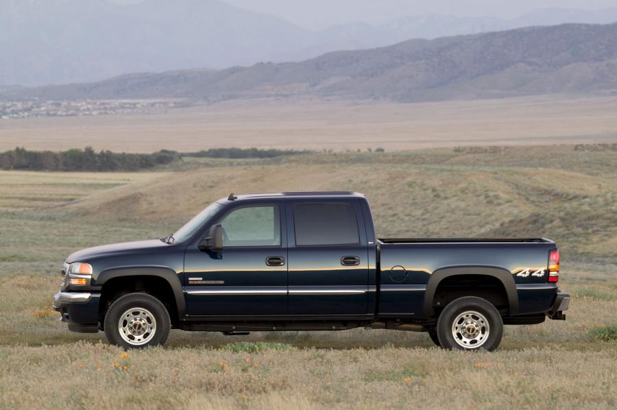  GMC Sierra HD 2003 года  (фото 4 из 13)